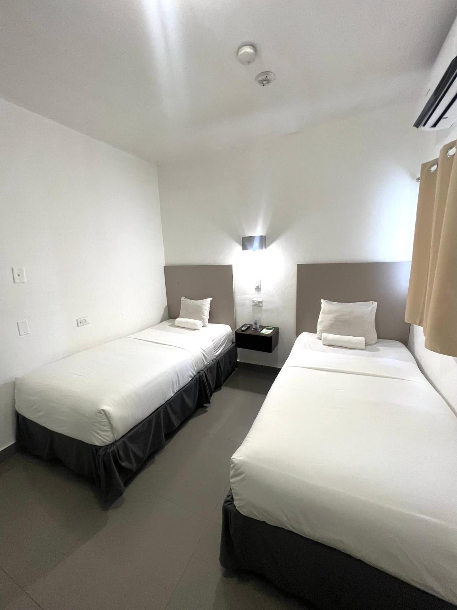 Hotel HSR Panama Stadt Zimmer foto